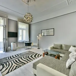 King Of Church Apartamento